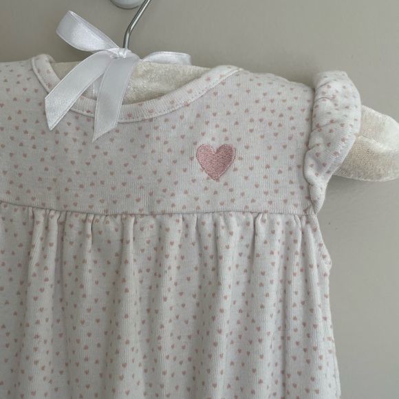 Carter’s Infant Heart 2pc Jumper Set, size 9m, in pink and white - Picture 4 of 8